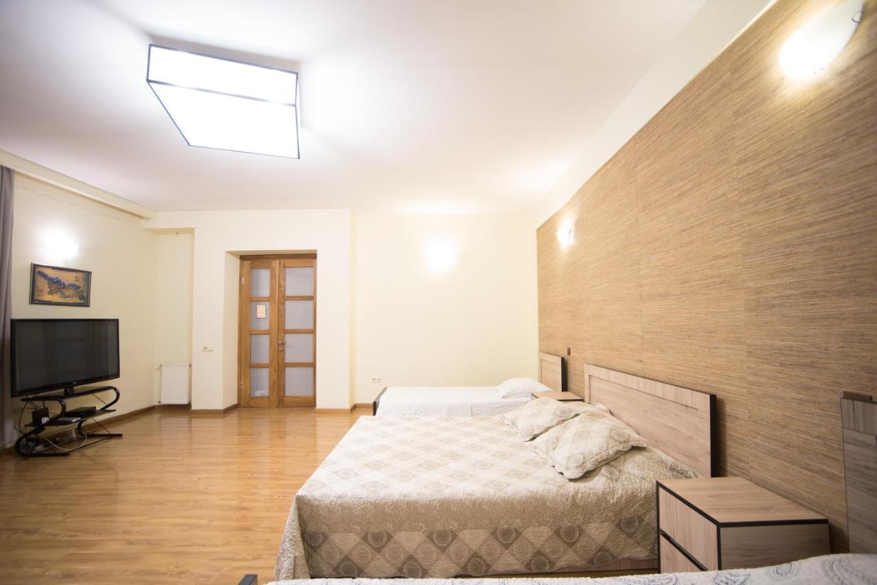 Terrace House Tbilisi Hotel Exterior photo