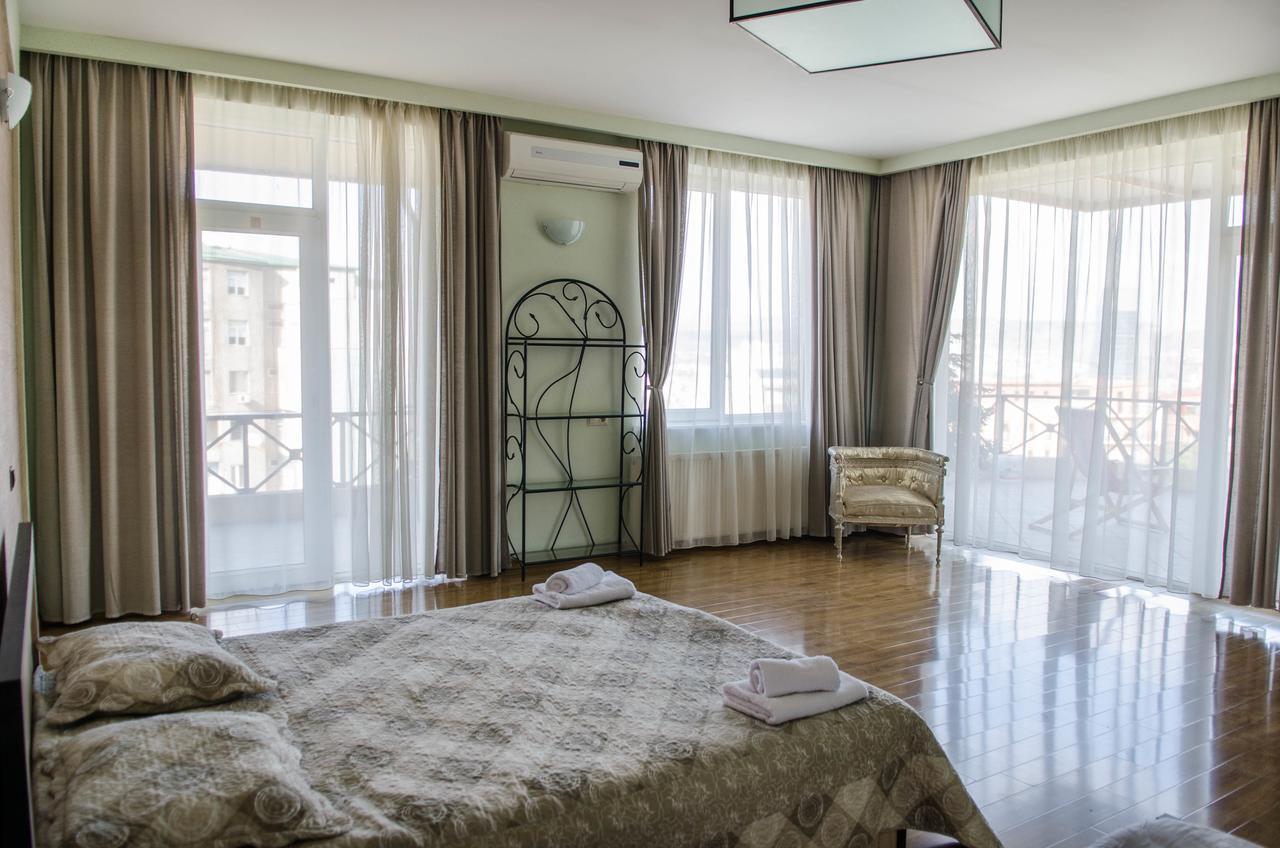 Terrace House Tbilisi Hotel Exterior photo